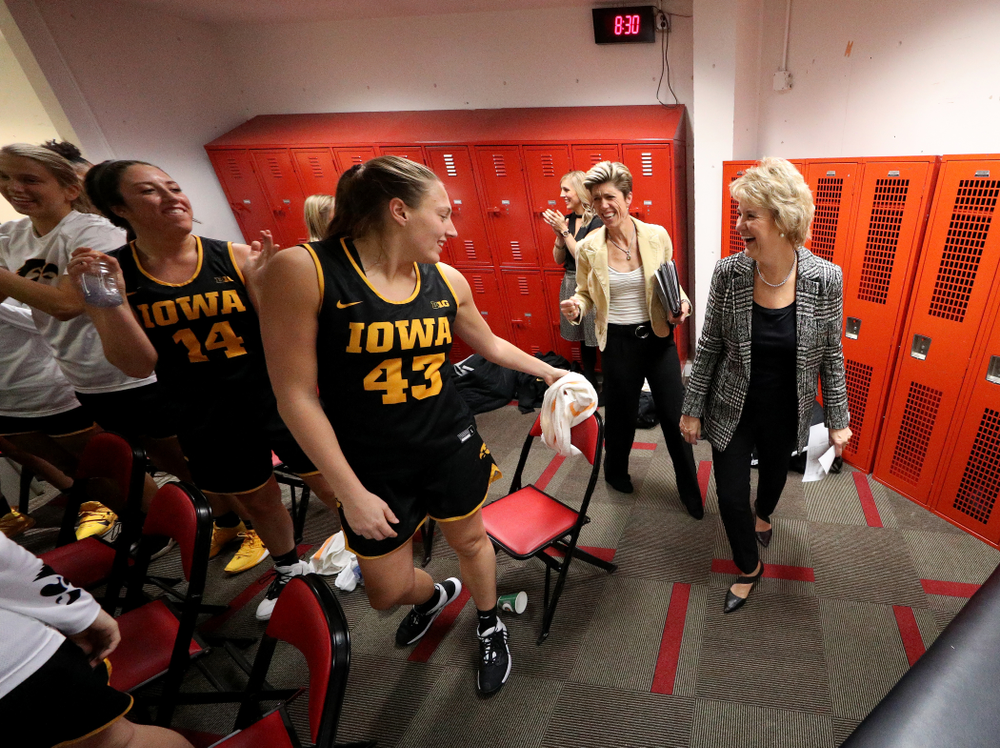 Iowa Hawkeyes head coach Lisa Bluder and forward Amanda Ollinger (43) against the Iowa State Cyclones Wednesday, December 11, 2019 at Hilton Coliseum in Ames, Iowa(Brian Ray/hawkeyesports.com)