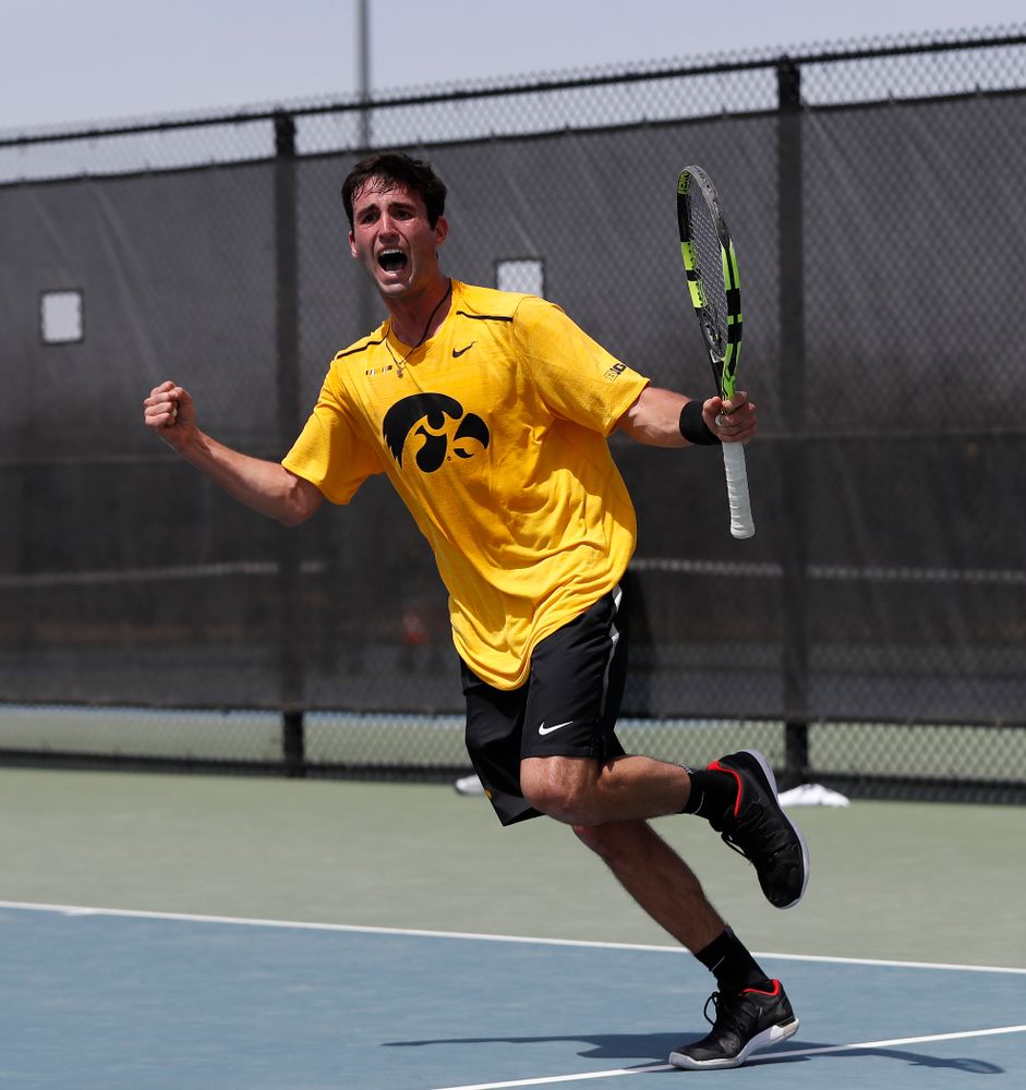 Josh Silverstein against Northwestern in the first round of the 2018 Big Ten Men's Tennis Tournament Thursday, April 26, 2018 at the Hawkeye Tennis and Recreation Complex. (Brian Ray/hawkeyesports.com)