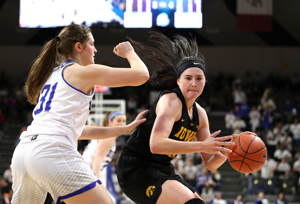 Iowa Hawkeyes forward Megan Gustafson (10) against the Drake Bulldogs Friday, December 21, 2018 at the Knapp Center in Des Moines. (Brian Ray/hawkeyesports.com)