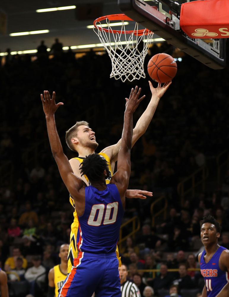 Iowa Hawkeyes forward Riley Till (20) against the Savannah State Tigers Saturday, December 22, 2018 at Carver-Hawkeye Arena. (Brian Ray/hawkeyesports.com)
