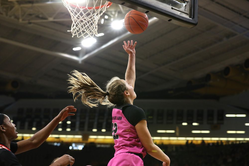 Iowa Hawkeyes guard Kathleen Doyle (22) against the seventh ranked Maryland Terrapins Sunday, February 17, 2019 at Carver-Hawkeye Arena. (Brian Ray/hawkeyesports.com)