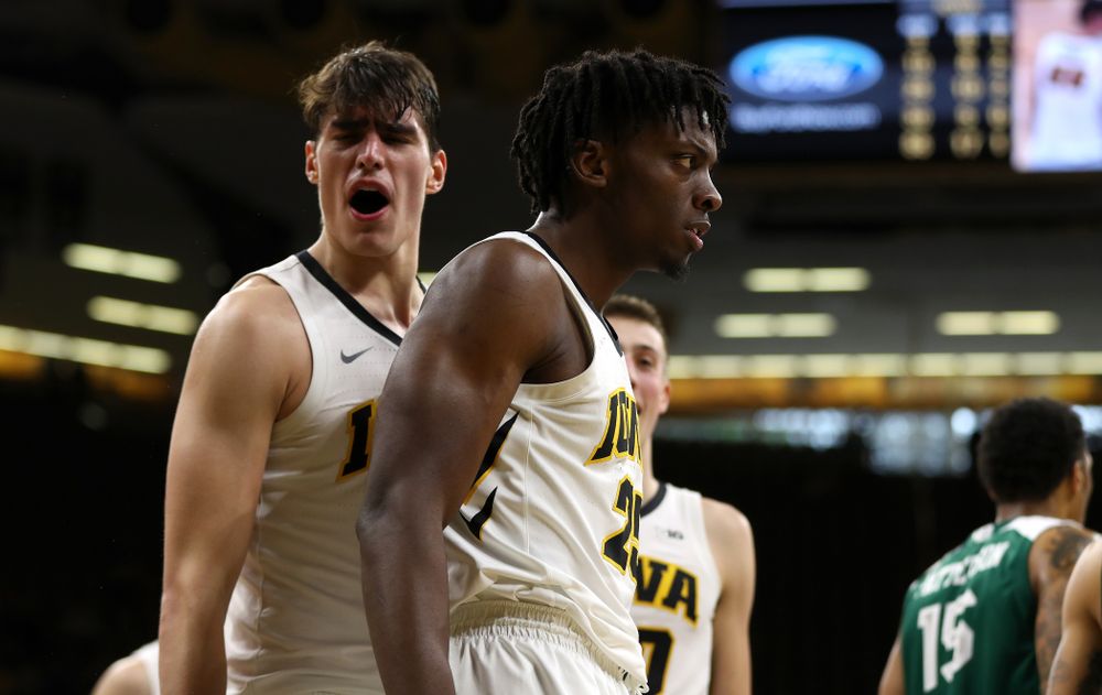Iowa Hawkeyes forward Tyler Cook (25) against UW Green Bay Sunday, November 11, 2018 at Carver-Hawkeye Arena. (Brian Ray/hawkeyesports.com)