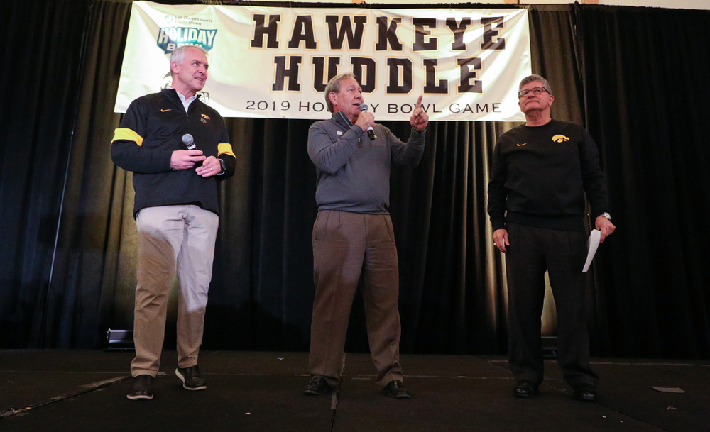 University of Iowa President Bruce Harreld addresses the crowd during the Holiday Bowl Hawkeye Huddle Thursday, December 26, 2019 at the Hilton in downtown San Diego. (Brian Ray/hawkeyesports.com)