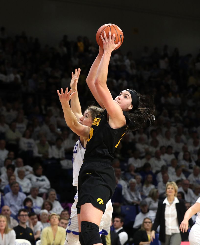 Iowa Hawkeyes forward Megan Gustafson (10) against the Drake Bulldogs Friday, December 21, 2018 at the Knapp Center in Des Moines. (Brian Ray/hawkeyesports.com)