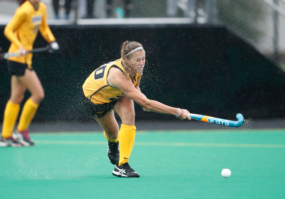 Iowa Hawkeyes Sophie Sunderland (20) against Stanford Sunday, October 7, 2018 at Grant Field. (Brian Ray/hawkeyesports.com)