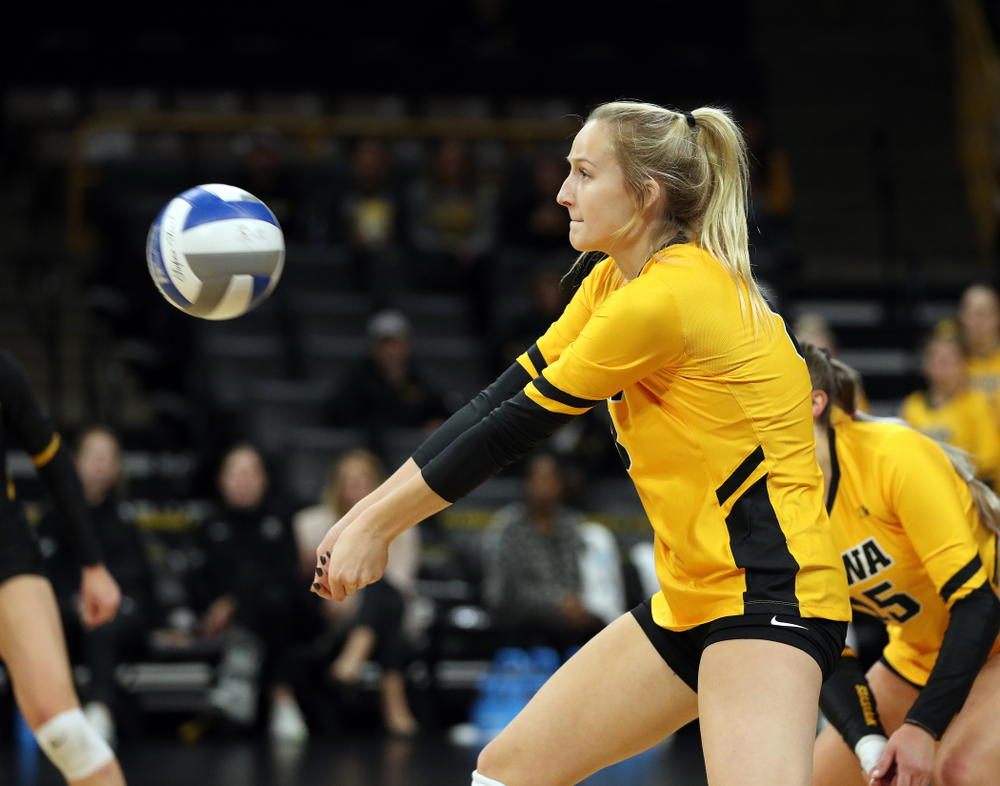 Iowa Hawkeyes outside hitter Kyndra Hansen (8) against the Rutgers Scarlet Knights Saturday, November 2, 2019 at Carver-Hawkeye Arena. (Brian Ray/hawkeyesports.com)