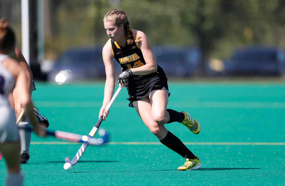 Iowa Hawkeyes Lokke Stribos (14) against the Penn Quakers Friday, September 14, 2018 at Grant Field. (Brian Ray/hawkeyesports.com)