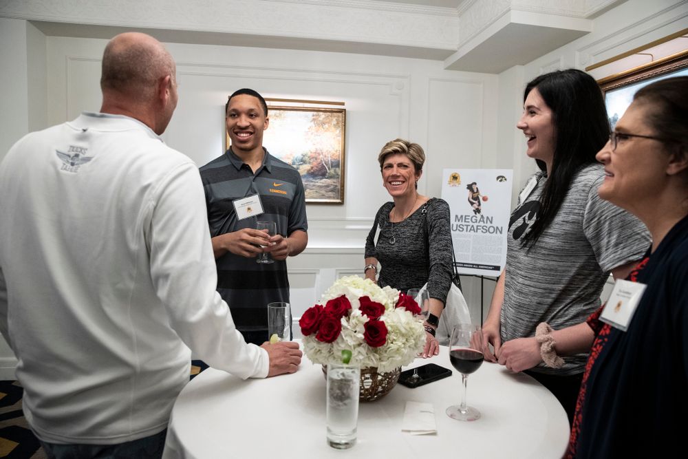 Iowa Hawkeyes forward Megan Gustafson (10) and TennesseeÕs Grant Williams during the Wooden Award DukeÕs Dinner Thursday, April 11, 2019 at the LA Athletic Club. (Brian Ray/hawkeyesports.com)