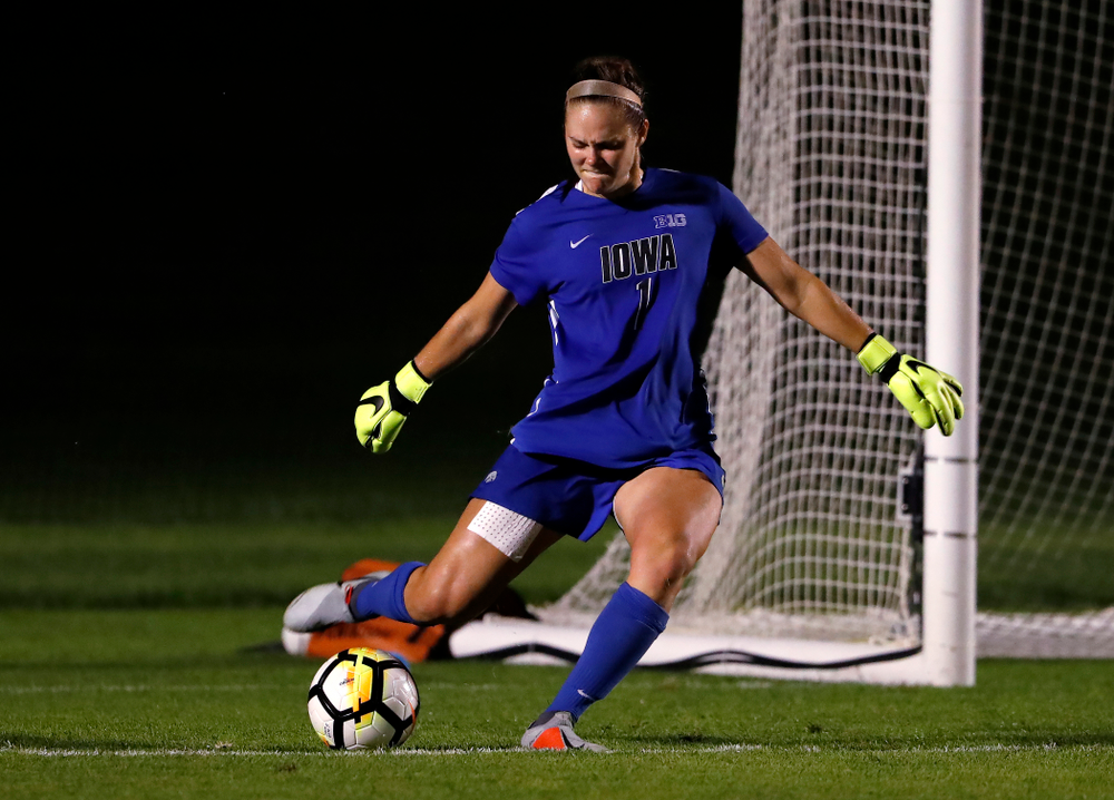 Iowa Hawkeyes Claire Graves (1) against the Missouri Tigers Friday, August 17, 2018 at the Iowa Soccer Complex. (Brian Ray/hawkeyesports.com)