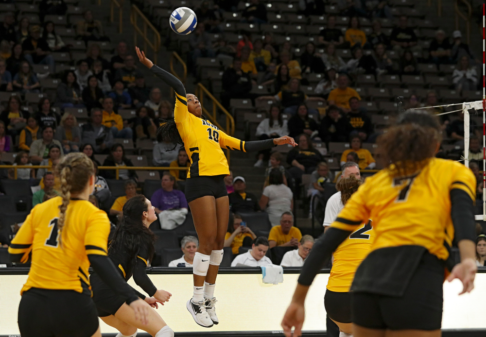 Iowa’s Griere Hughes (10) lines up a shot during their match at Carver-Hawkeye Arena in Iowa City on Sunday, Oct 20, 2019. (Stephen Mally/hawkeyesports.com)