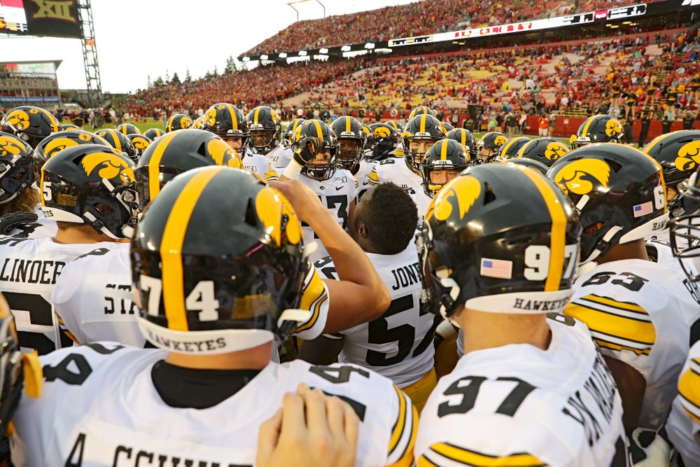 Iowa Hawkeyes linebacker Amani Jones (52) gets his teammates pumped up before their Iowa Corn Cy-Hawk Series game at Jack Trice Stadium in Ames on Saturday, Sep 14, 2019. (Stephen Mally/hawkeyesports.com)