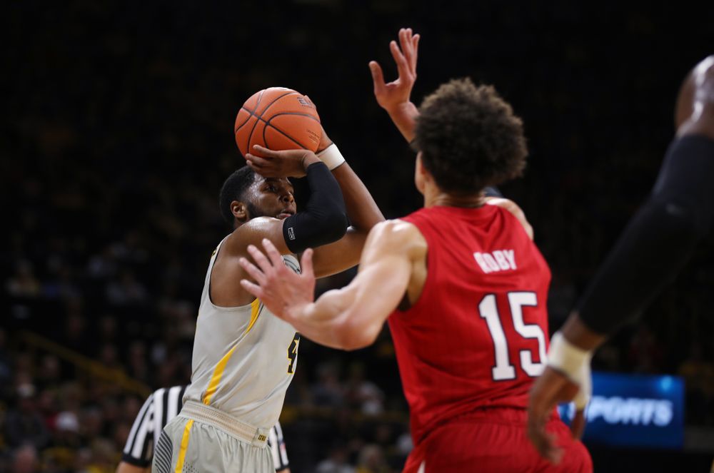 Iowa Hawkeyes guard Isaiah Moss (4) against the Nebraska Cornhuskers Sunday, January 6, 2019 at Carver-Hawkeye Arena. (Brian Ray/hawkeyesports.com)