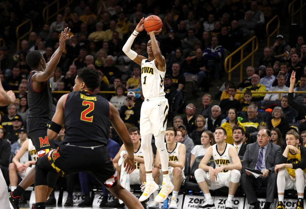 Iowa Hawkeyes guard Maishe Dailey (1) against the Maryland Terapins Tuesday, February 19, 2019 at Carver-Hawkeye Arena. (Brian Ray/hawkeyesports.com)