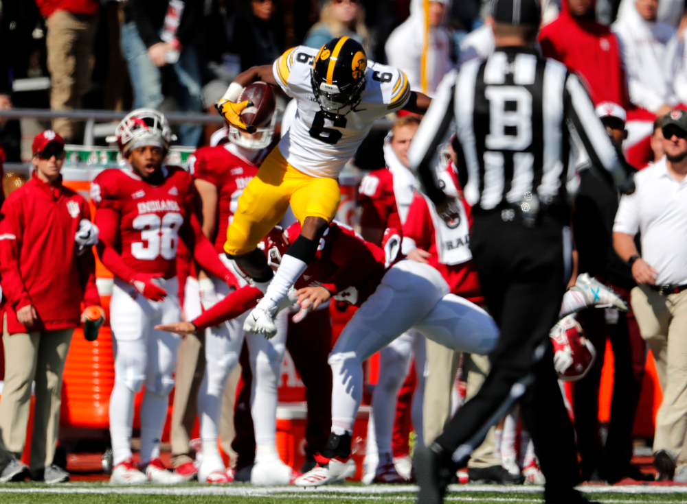 Iowa Hawkeyes wide receiver Ihmir Smith-Marsette (6) against the Indiana Hoosiers Saturday, October 13, 2018 at Memorial Stadium, in Bloomington, Ind. (Brian Ray/hawkeyesports.com)