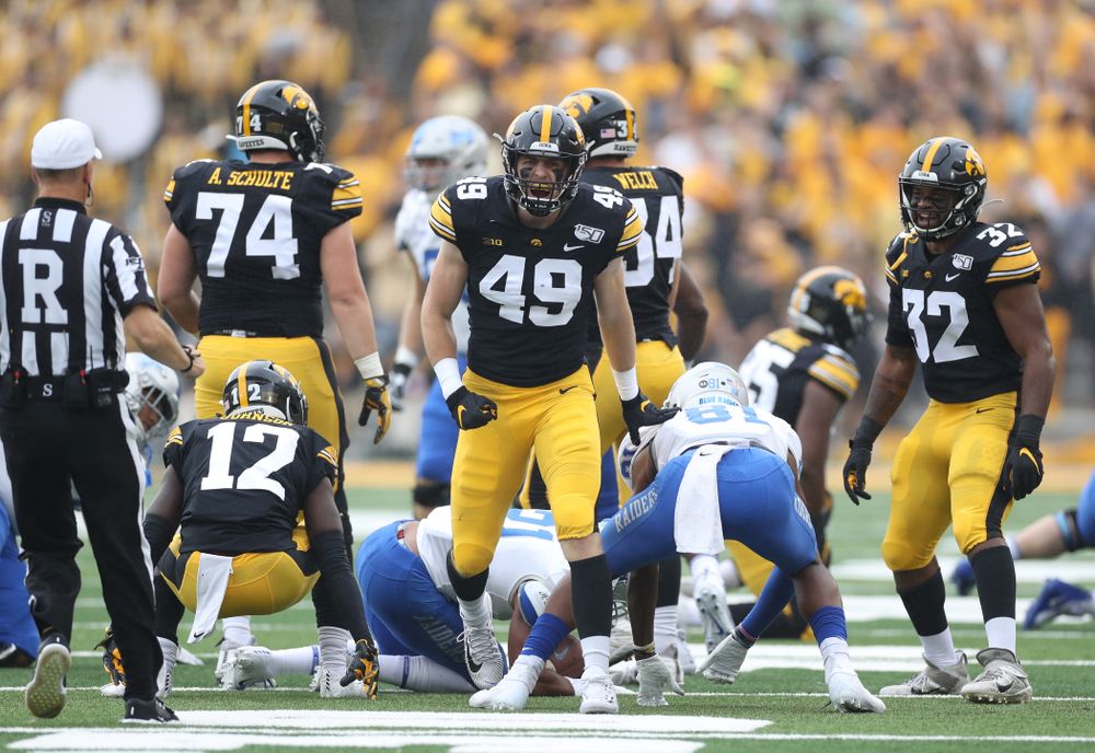 Iowa Hawkeyes linebacker Nick Niemann (49) against Middle Tennessee State Saturday, September 28, 2019 at Kinnick Stadium. (Max Allen/hawkeyesports.com)