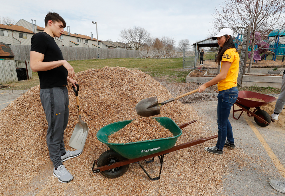 Members of the Iowa Men's Basketball Team volunteer during the Iowa Athletics Department's annual Day of Caring Sunday, April 22, 2018. (Brian Ray/hawkeyesports.com)