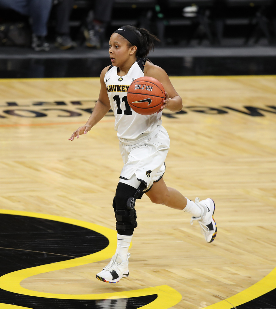 Iowa Hawkeyes guard Tania Davis (11) against the Nebraska Cornhuskers Thursday, January 3, 2019 at Carver-Hawkeye Arena. (Brian Ray/hawkeyesports.com)
