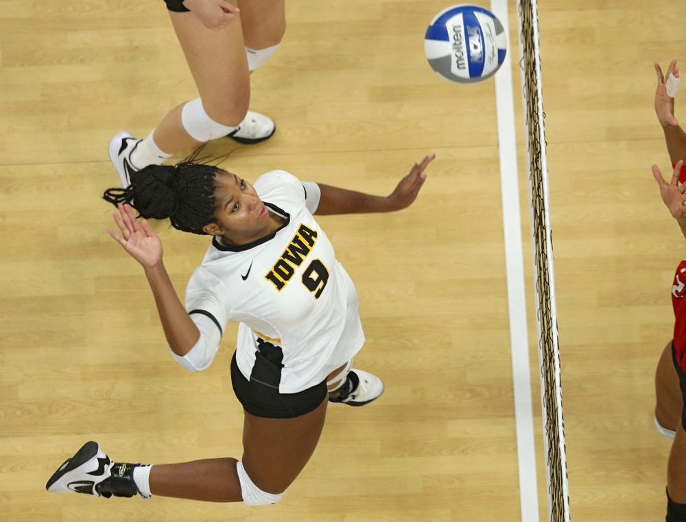 Iowa’s Amiya Jones (9) lines up a kill during the third set of their match at Carver-Hawkeye Arena in Iowa City on Saturday, Nov 30, 2019. (Stephen Mally/hawkeyesports.com)