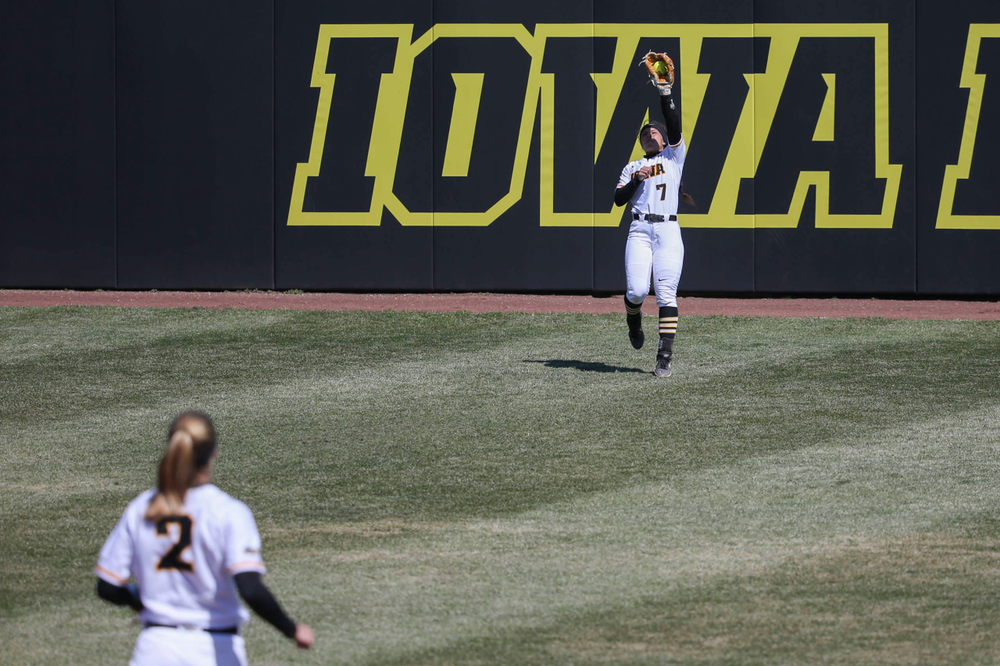 Iowa outfielder Lea Thompson (7) at game 3 vs Northwestern on Sunday, March 31, 2019 at Bob Pearl Field. (Lily Smith/hawkeyesports.com)
