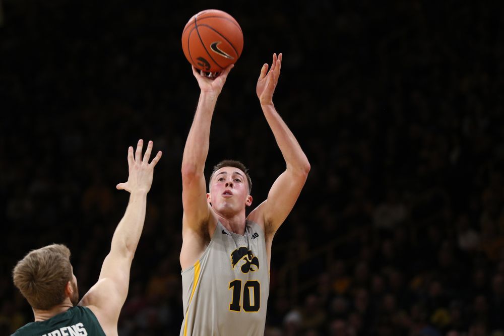 Iowa Hawkeyes guard Joe Wieskamp (10) against the Michigan State Spartans Thursday, January 24, 2019 at Carver-Hawkeye Arena. (Brian Ray/hawkeyesports.com)