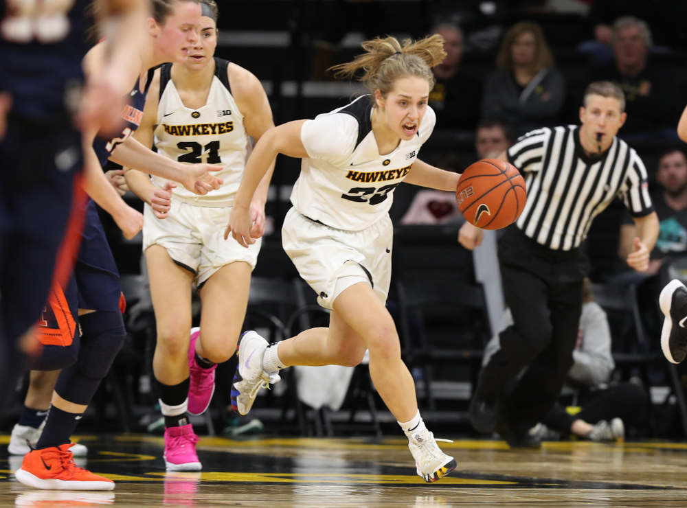 Iowa Hawkeyes guard Kathleen Doyle (22) against the Illinois Fighting Illini Thursday, February 14, 2019 at Carver-Hawkeye Arena. (Brian Ray/hawkeyesports.com)