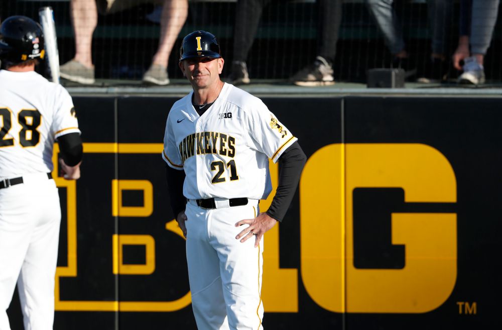 Iowa Hawkeyes head coach Rick Heller against the Michigan Wolverines Friday, April 27, 2018 at Duane Banks Field in Iowa City. (Brian Ray/hawkeyesports.com)