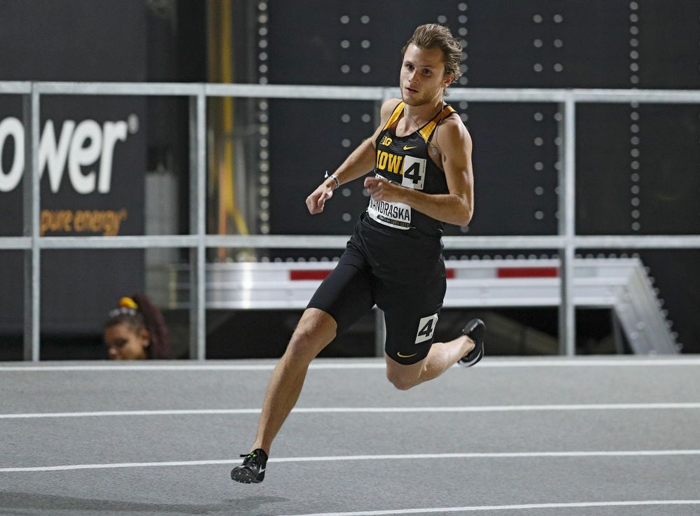 Iowa’s Tysen VanDraska runs the men’s 600 meter run premier event during the Larry Wieczorek Invitational at the Recreation Building in Iowa City on Friday, January 17, 2020. (Stephen Mally/hawkeyesports.com)