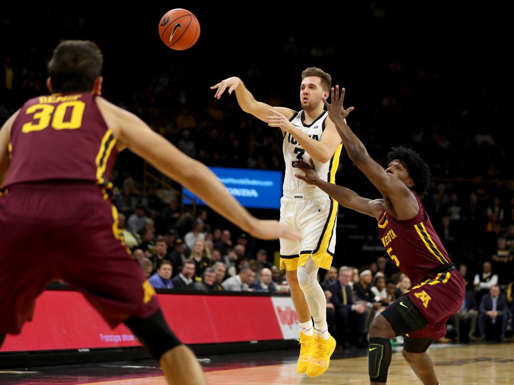 Iowa Hawkeyes guard Jordan Bohannon (3) against the Minnesota Golden Gophers Monday, December 9, 2019 at Carver-Hawkeye Arena. (Brian Ray/hawkeyesports.com)