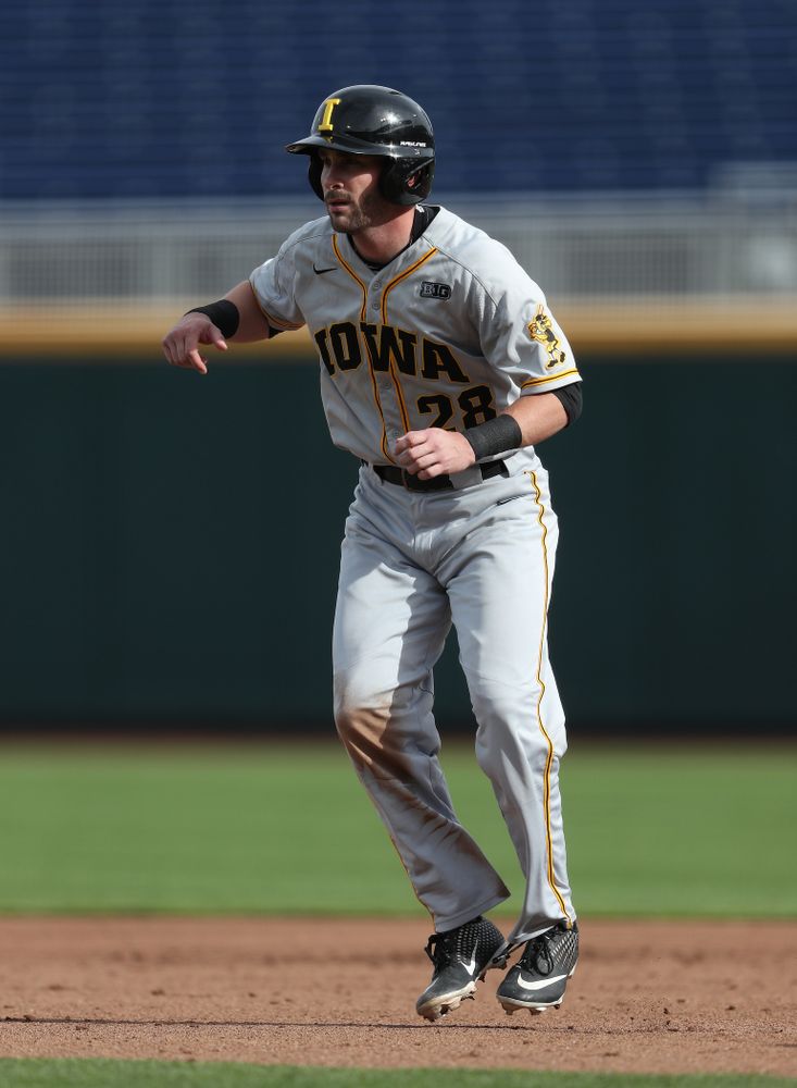 Iowa Hawkeyes Chris Whelan (28) against the Indiana Hoosiers in the first round of the Big Ten Baseball Tournament Wednesday, May 22, 2019 at TD Ameritrade Park in Omaha, Neb. (Brian Ray/hawkeyesports.com)