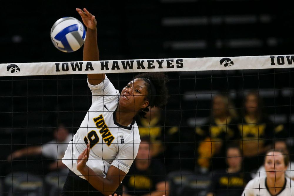 Iowa Hawkeyes middle blocker Amiya Jones (9) against Coastal Carolina Friday, September 20, 2019 at Carver-Hawkeye Arena. (Lily Smith/hawkeyesports.com)