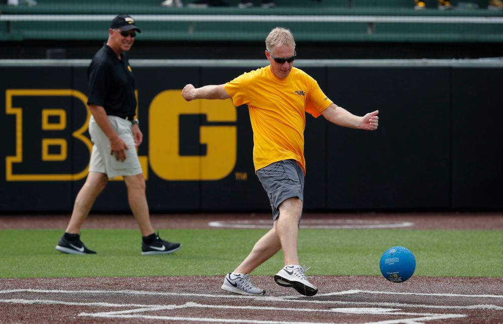 Head Rowing Coach Andrew Carter during the Iowa Student Athlete Kickoff Kickball game Sunday, August 19, 2018 at Duane Banks Field. (Brian Ray/hawkeyesports.com)