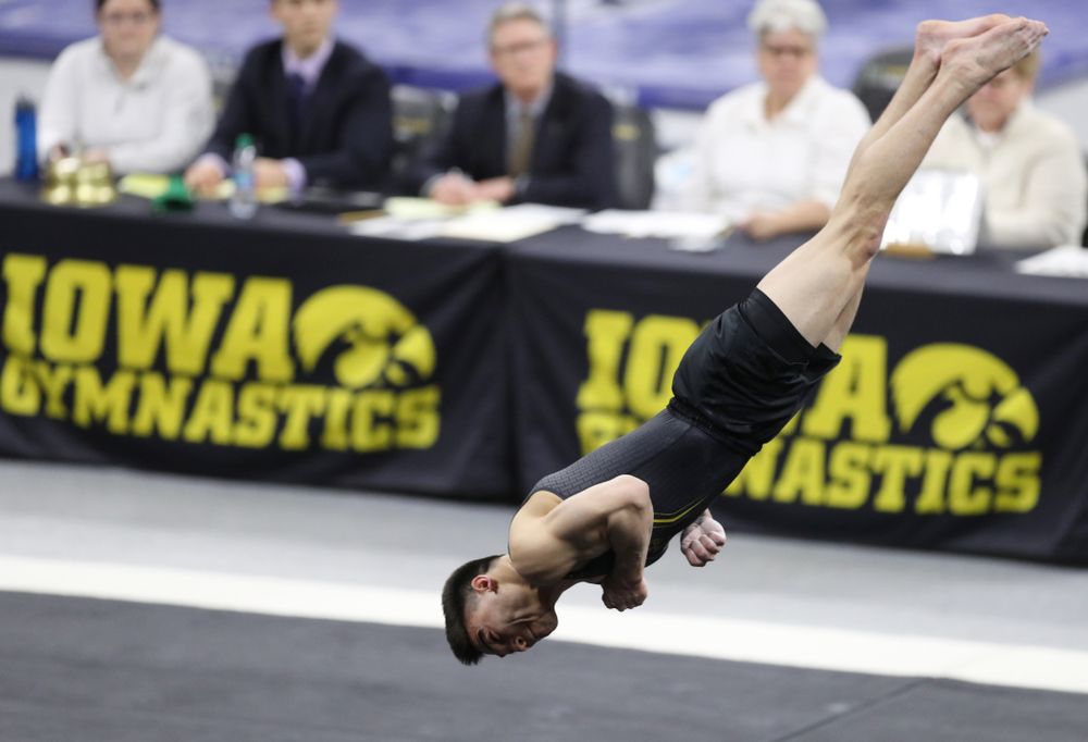 Iowa's Brandon Wong competes on the floor against Oklahoma Saturday, February 9, 2019 at Carver-Hawkeye Arena. (Brian Ray/hawkeyesports.com)
