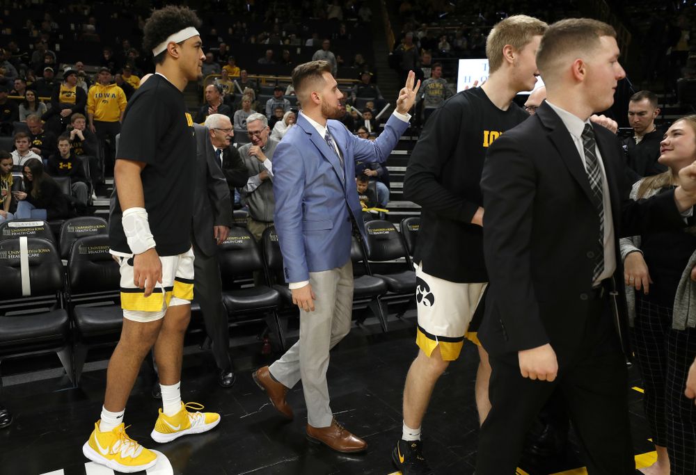 Iowa Hawkeyes guard Jordan Bohannon (3) against the Michigan Wolverines Friday, January 17, 2020 at Carver-Hawkeye Arena. (Brian Ray/hawkeyesports.com)