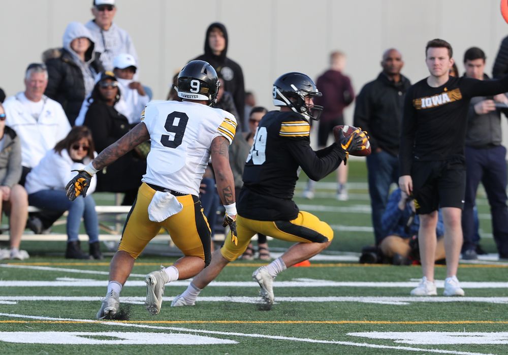Iowa Hawkeyes wide receiver Nico Ragaini (89) during the teamÕs final spring practice Friday, April 26, 2019 at the Kenyon Football Practice Facility. (Brian Ray/hawkeyesports.com)