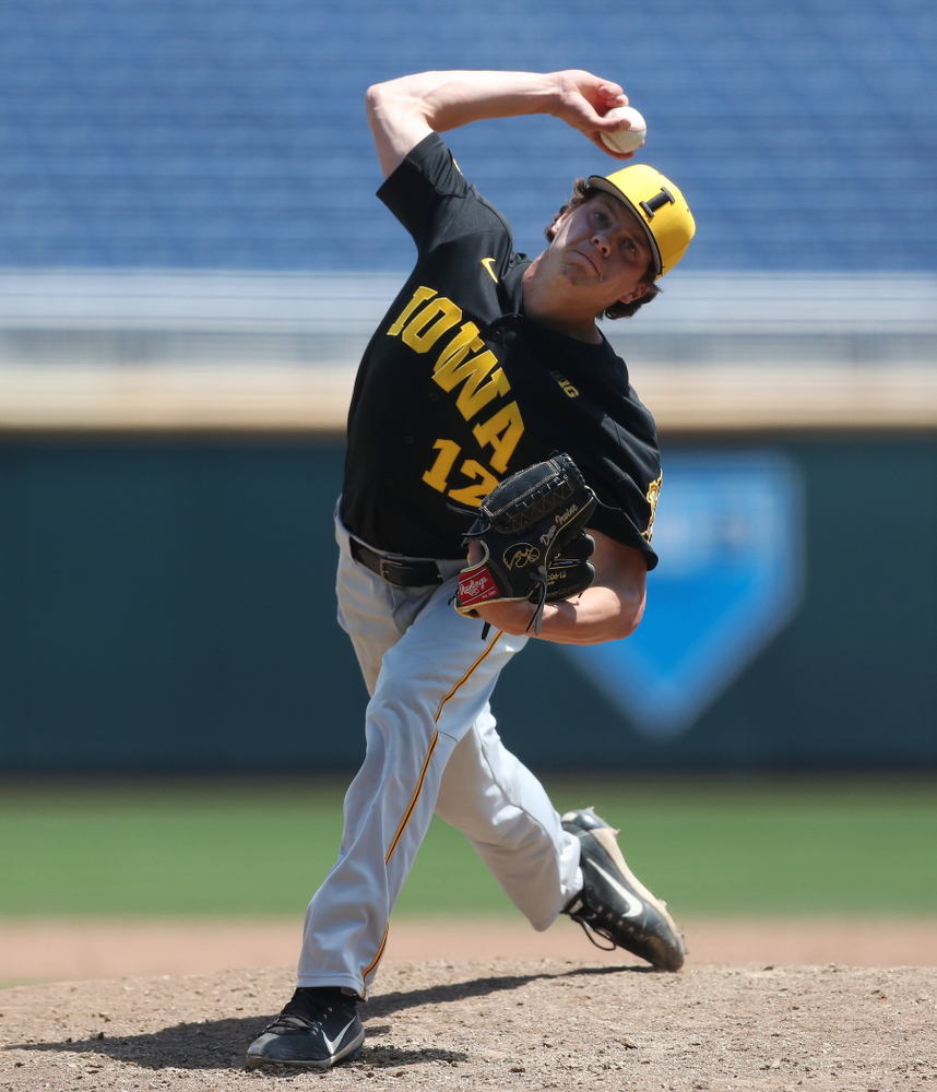 Iowa Hawkeyes Drew Irvine (12) against the Nebraska Cornhuskers in the first round of the Big Ten Baseball Tournament Friday, May 24, 2019 at TD Ameritrade Park in Omaha, Neb. (Brian Ray/hawkeyesports.com)
