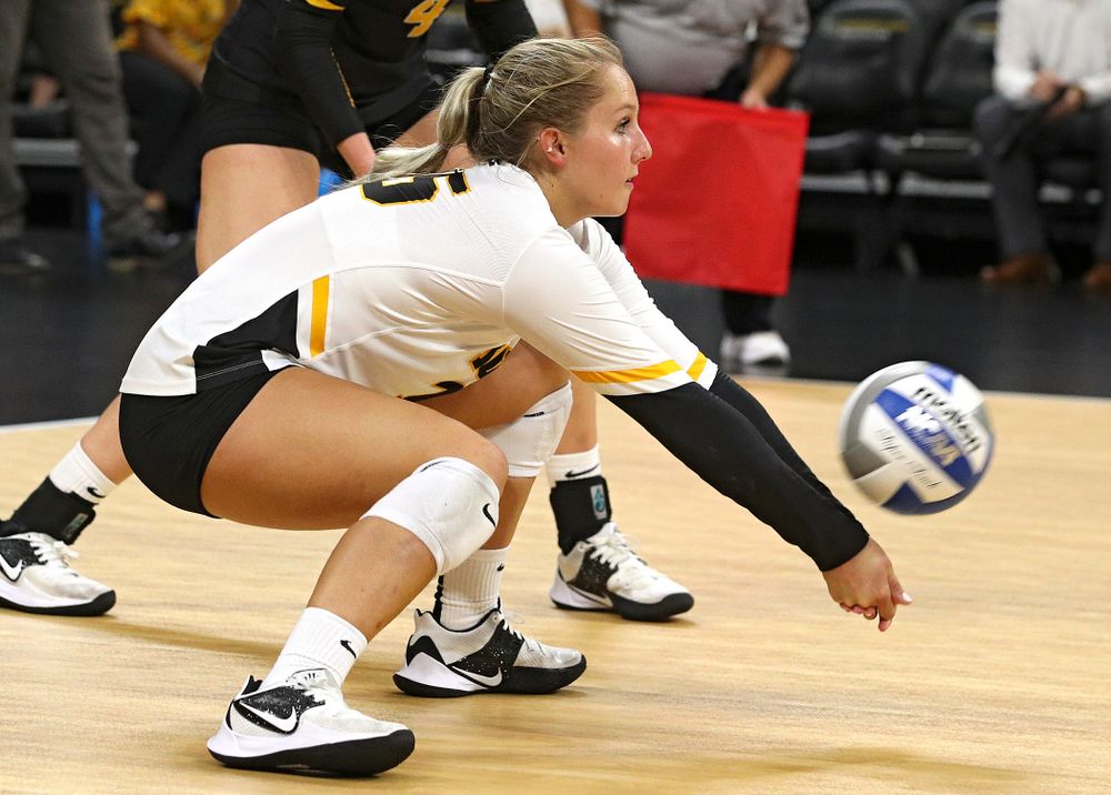 Iowa’s Maddie Slagle (15) gets a dig during their Big Ten/Pac-12 Challenge match at Carver-Hawkeye Arena in Iowa City on Saturday, Sep 7, 2019. (Stephen Mally/hawkeyesports.com)