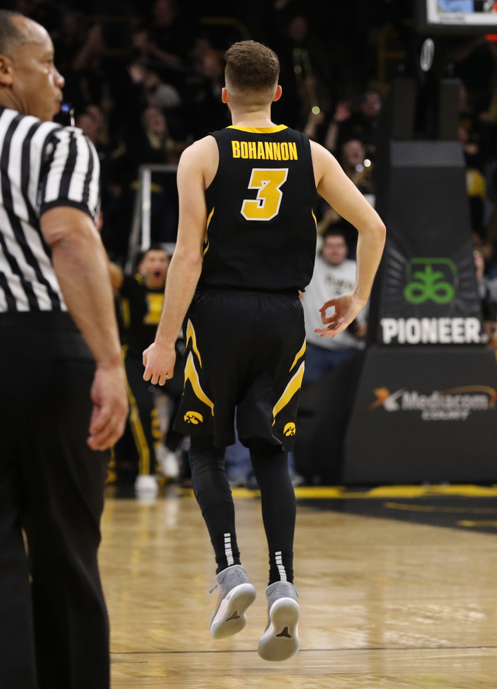 Iowa Hawkeyes guard Jordan Bohannon (3) against the Indiana Hoosiers Friday, February 22, 2019 at Carver-Hawkeye Arena. (Brian Ray/hawkeyesports.com)