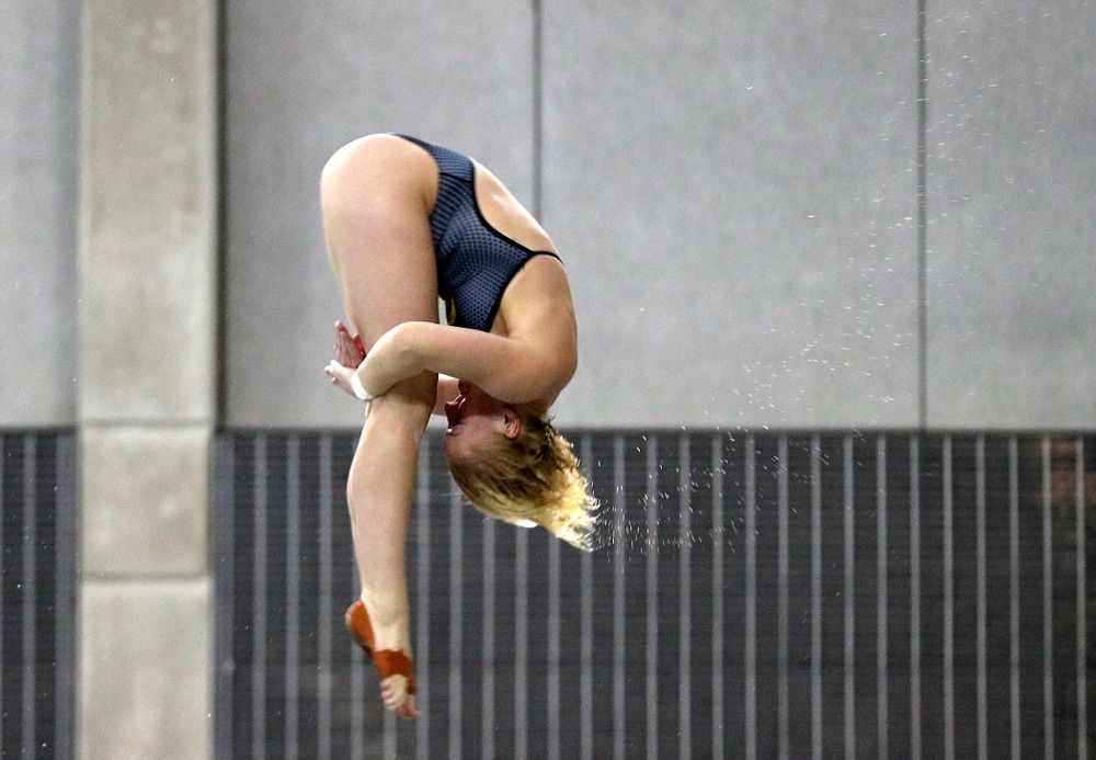 Iowa’s Thelma Strandberg competes in the platform diving event during their meet at the Campus Recreation and Wellness Center in Iowa City on Friday, February 7, 2020. (Stephen Mally/hawkeyesports.com)