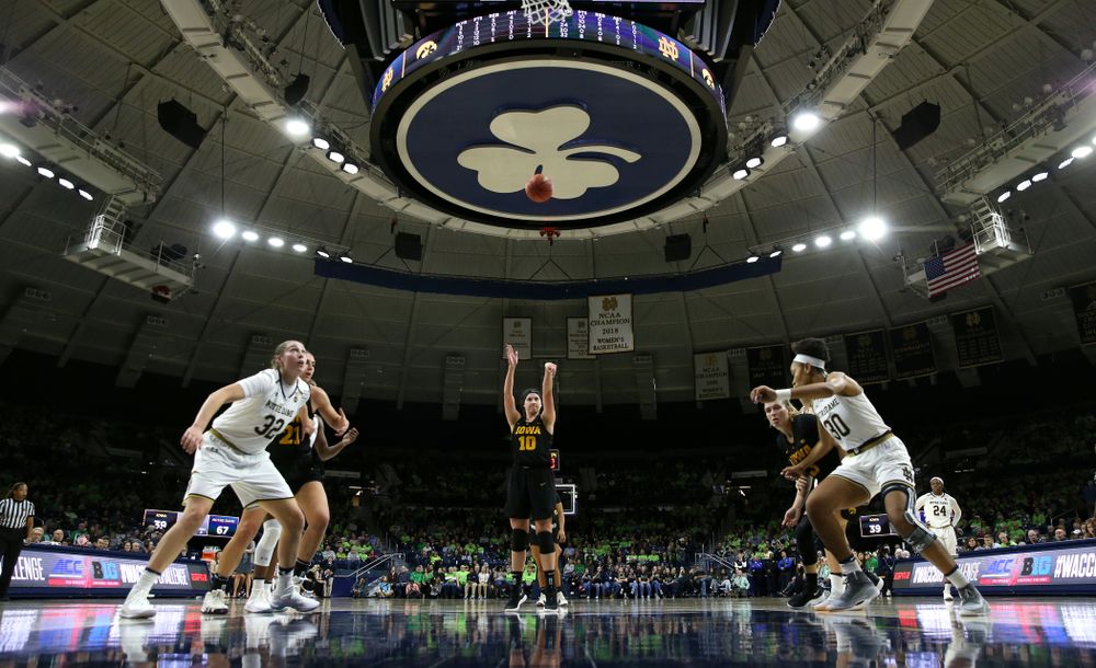 Iowa Hawkeyes forward Megan Gustafson (10) against the Notre Dame Fighting Irish Thursday, November 29, 2018 at the Joyce Center in South Bend, Ind. (Brian Ray/hawkeyesports.com)