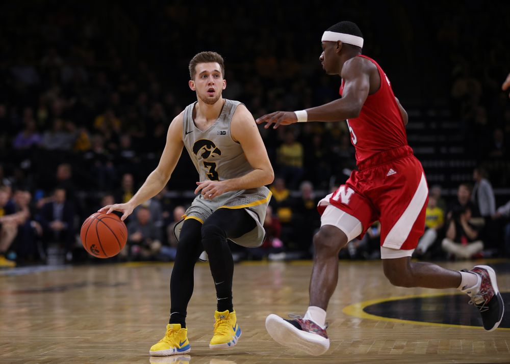 Iowa Hawkeyes guard Jordan Bohannon (3) against the Nebraska Cornhuskers Sunday, January 6, 2019 at Carver-Hawkeye Arena. (Brian Ray/hawkeyesports.com)