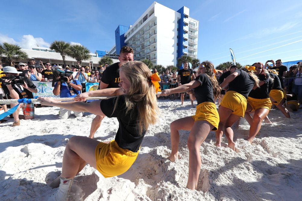 The Iowa Spirit Squad competes in a tug-o-war against Mississippi State during the Outback Bowl Beach Day Sunday, December 30, 2018 at Clearwater Beach. (Brian Ray/hawkeyesports.com)