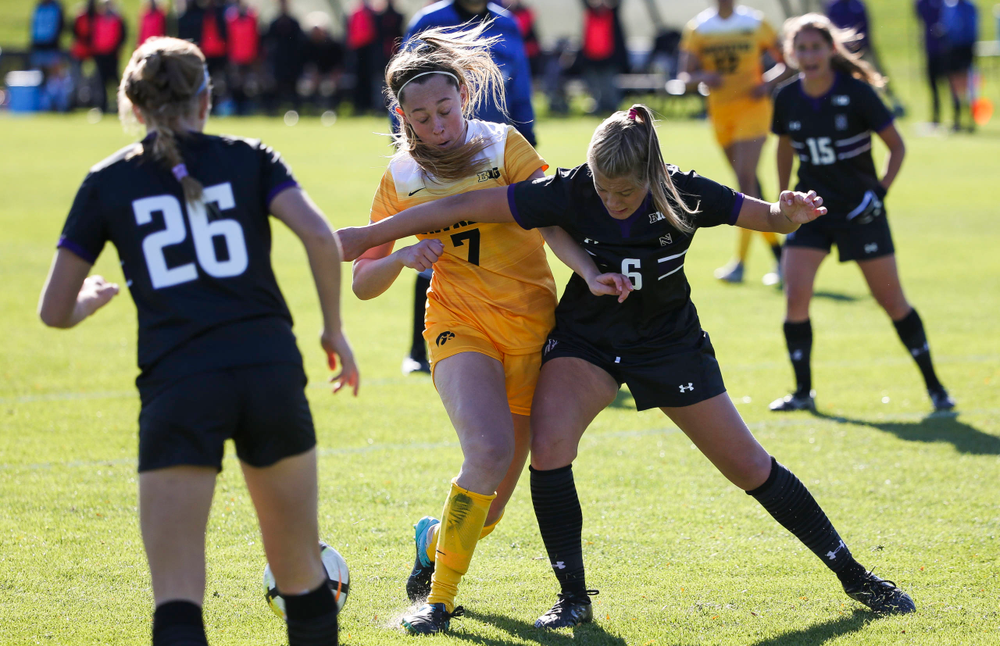 Iowa Hawkeyes forward Skylar Alward (7) dribbles the ball during a game against Northwestern at the Iowa Soccer Complex on October 21, 2018. (Tork Mason/hawkeyesports.com)
