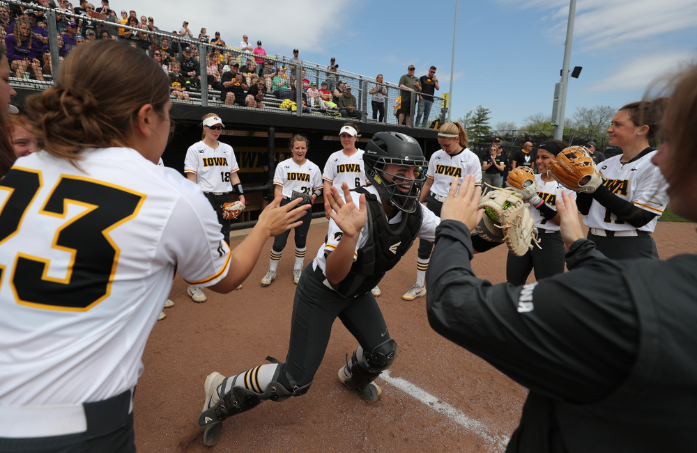 Iowa Hawkeyes Abby Lien (9) against the Ohio State Buckeyes on senior day Sunday, May 5, 2019 at Pearl Field. (Brian Ray/hawkeyesports.com)
