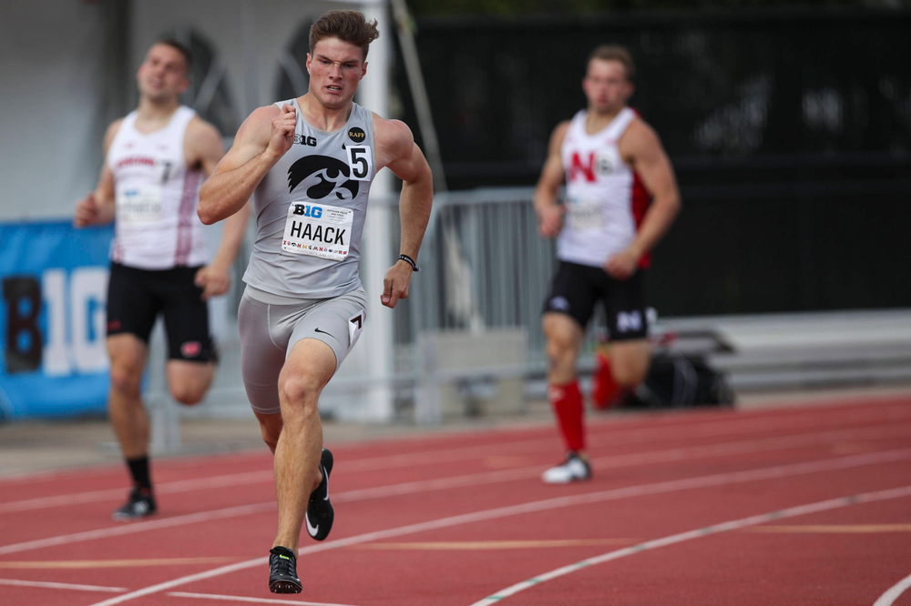 Iowa's Peyton Haack runs the men's 400-meter dash at the Big Ten Outdoor Track and Field Championships at Francis X. Cretzmeyer Track on Friday, May 10, 2019. (Lily Smith/hawkeyesports.com)