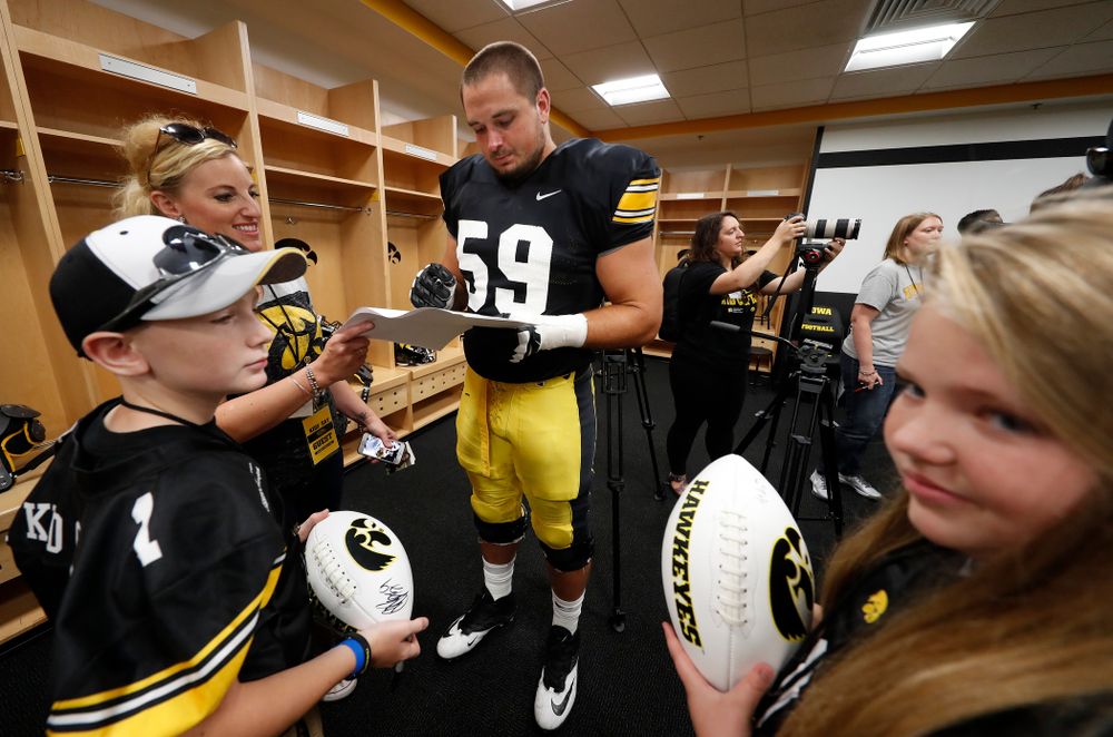 Iowa Hawkeyes offensive lineman Ross Reynolds (59) during Kids Day Saturday, August 11, 2018 at Kinnick Stadium. (Brian Ray/hawkeyesports.com)
