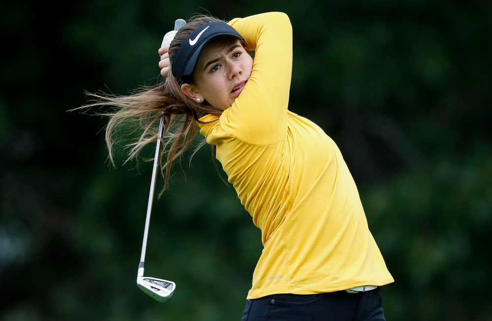 Iowa's Manuela Lizarazu tees off during the Diane Thomason Invitational at Finkbine Golf Course on September 29, 2018. (Tork Mason/hawkeyesports.com)