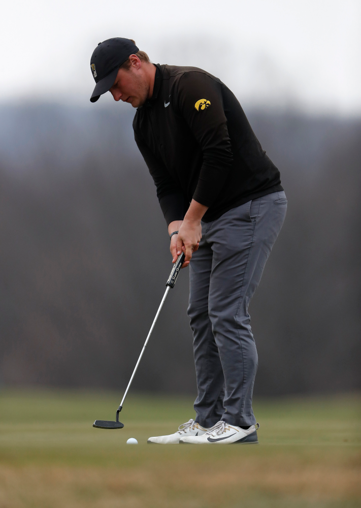 Alex Schaake during the 2018 Hawkeye Invitational Friday, April 13, 2018 at Finkbine Golf Course. (Brian Ray/hawkeyesports.com)