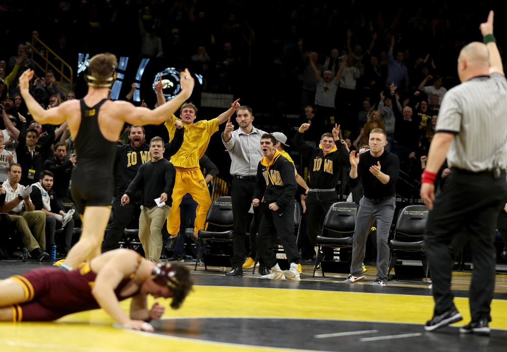 Iowa’s Max Murin wrestles Minnesota’s Mitch McKee at 141 pounds Saturday, February 15, 2020 at Carver-Hawkeye Arena. Murin won the match 6-4. (Brian Ray/hawkeyesports.com)
