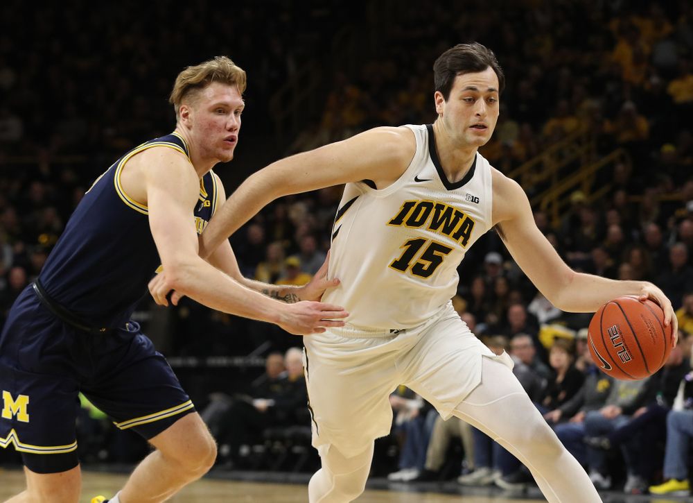 Iowa Hawkeyes forward Ryan Kriener (15) against the Michigan Wolverines Friday, February 1, 2019 at Carver-Hawkeye Arena. (Brian Ray/hawkeyesports.com)