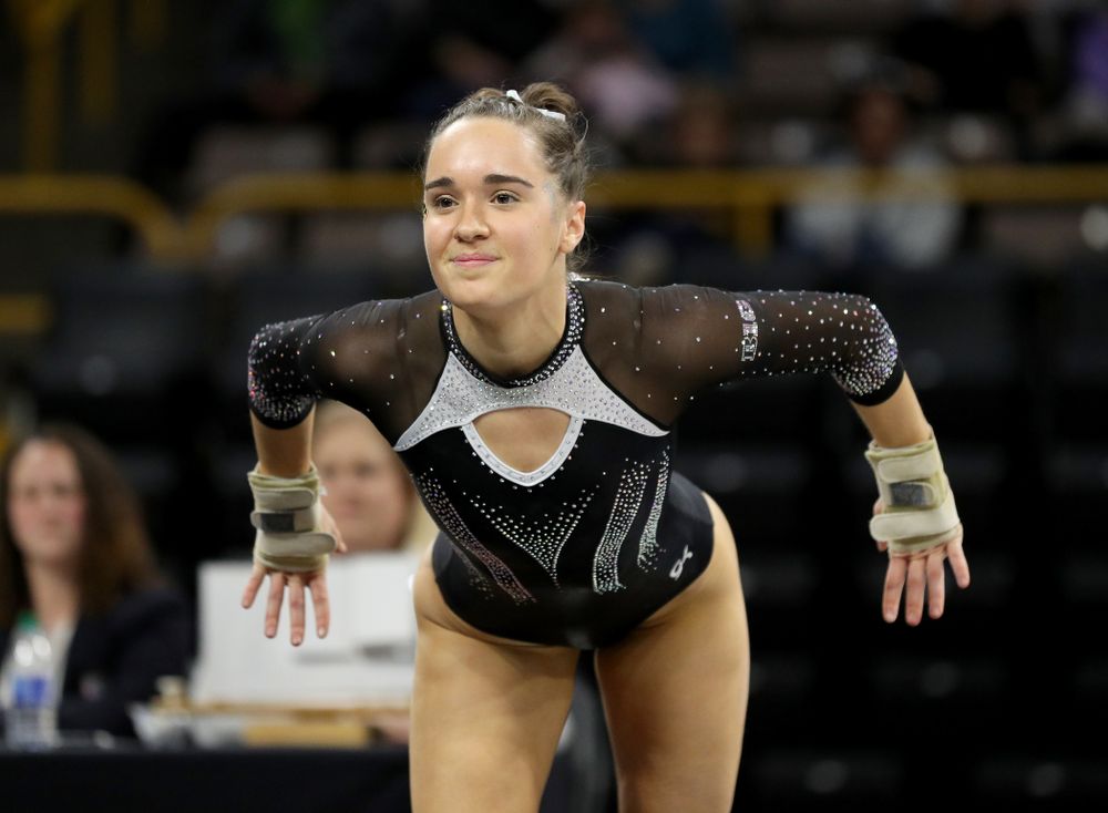 Iowa’s Allie Gilchrist competes on the floor against Michigan State Saturday, February 1, 2020 at Carver-Hawkeye Arena. (Brian Ray/hawkeyesports.com)